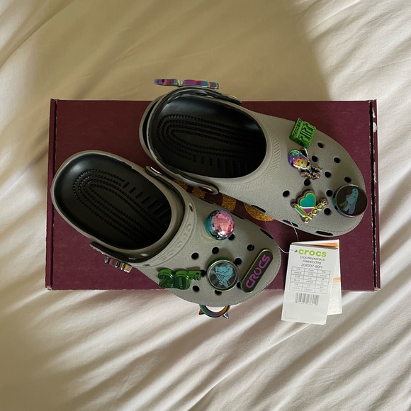 Croc Day x Crocs Classic Clog - Picture 2 of 6